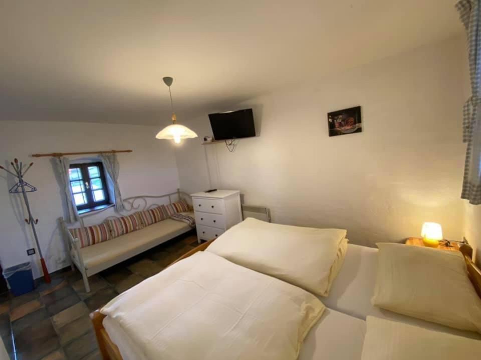 Apartments Mali Raj Dolenci Exterior photo